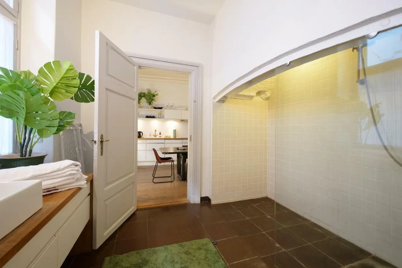 Carolinas Apartment - Adm 1 - 3 Copenhagen Denmark